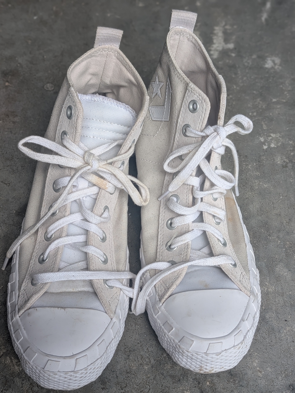 Converse High-Top Sneakers in Light Beige and White